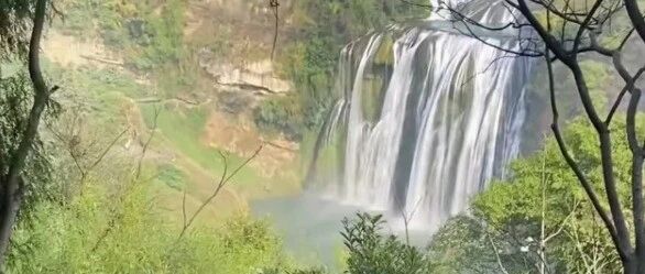 旅游博主发布黄果树瀑布逃票攻略？景区回应！