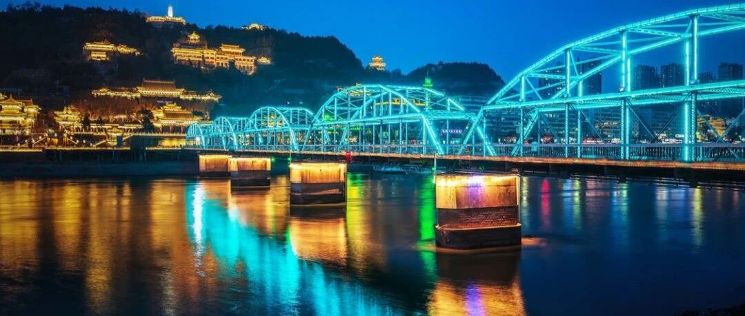 立即暂停旅游活动！游客就地隔离！