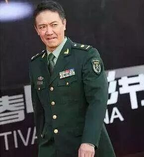 大校军衔上面是什么军衔_李幼斌军衔_李幼斌 军衔
