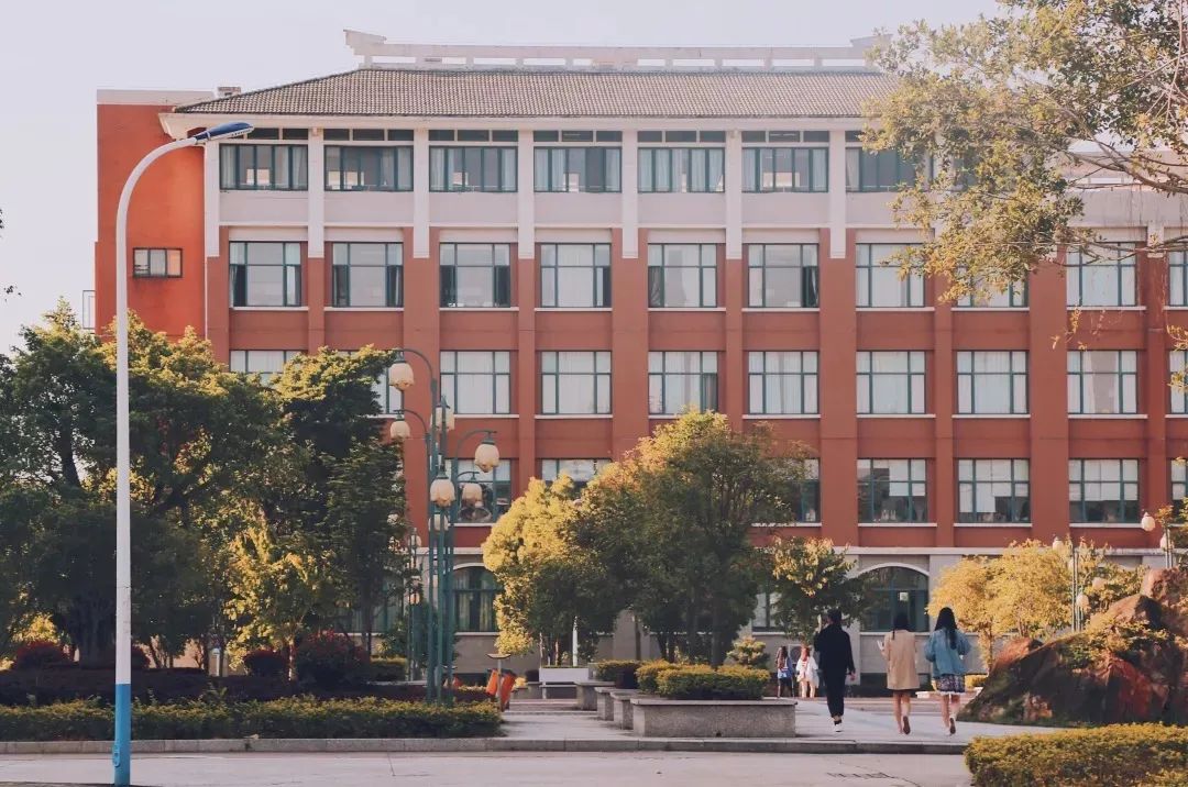 福建华南女子_石家庄2019建华大街南延_福建南华女子职业学院