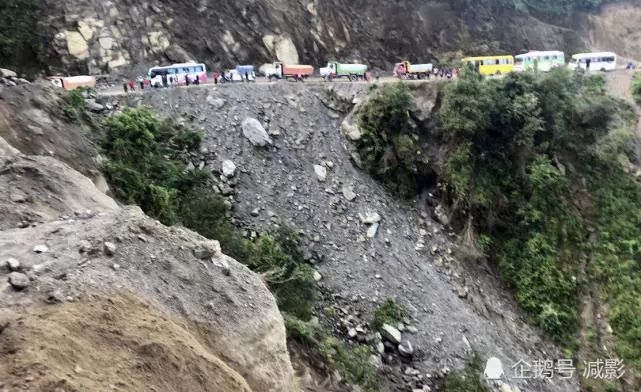 浙江小夥騎車8天穿越三國，40度高溫中暑喝鹽水，險命喪深淵！ 旅行 第15張