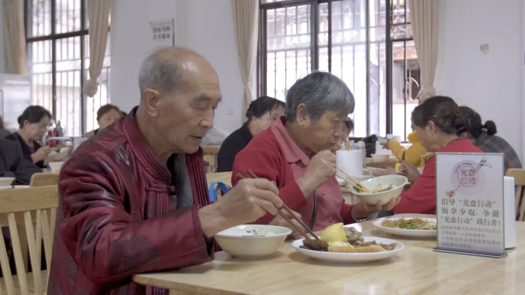热烈庆祝食堂开火_幸福食堂开业_