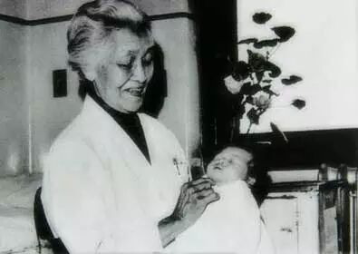 《我不是药神》遭打脸！这林家人是万婴之神（母）_白岩松高度赞赏 图6