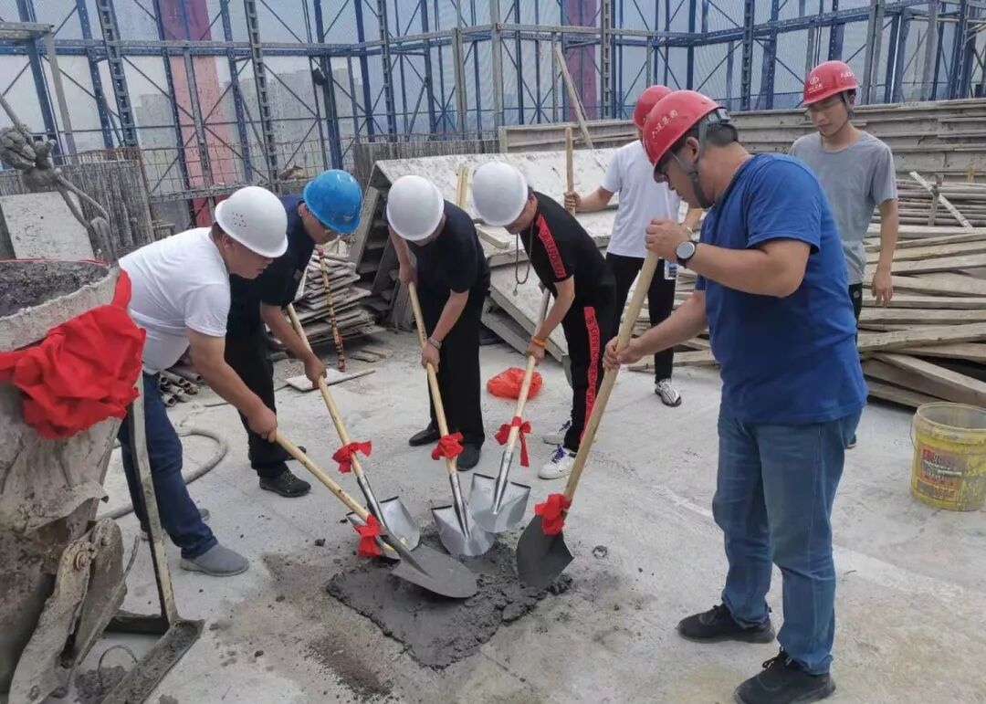 六建基层 | 三分公司承建的漪兴苑B区1#楼项目A段主体结构顺利封顶-漪阳这个名字的寓意