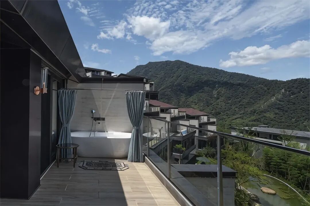 杭州临安湍口温泉酒店套餐649元起 含正餐温泉 中秋国庆不加价