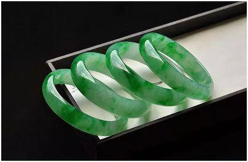 看着光鲜亮丽的翡翠，竟然是抛光粉上色的？！