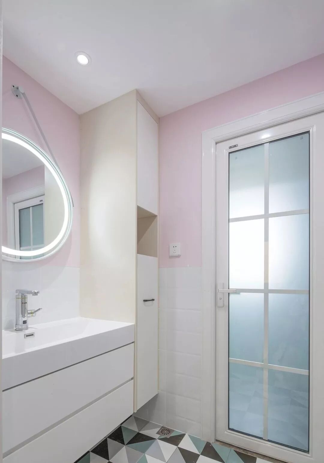 25万全包的新房，家具一布置好就漂亮极了，朋友看了都说羡慕