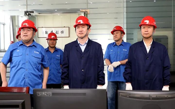 马步才以四不两直方式到屯兰矿选煤厂检查督导