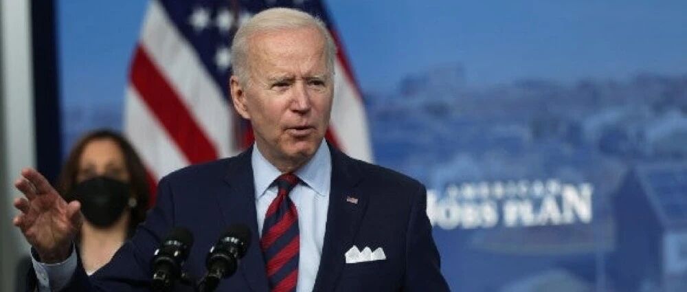 乌克兰遭网络攻击后，拜登威胁称将进行“网络”回应