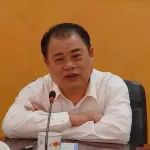 茂名市原副市长杨光亮因受贿罪、巨额财产来源不明罪被判有期徒刑19年