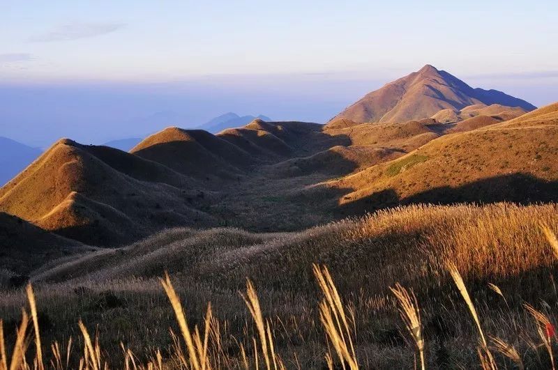 (1)10.29穿越惠州高山草甸大南山，賞金色蘆葦蕩-戶外活動(dòng)圖-駝鈴網(wǎng)