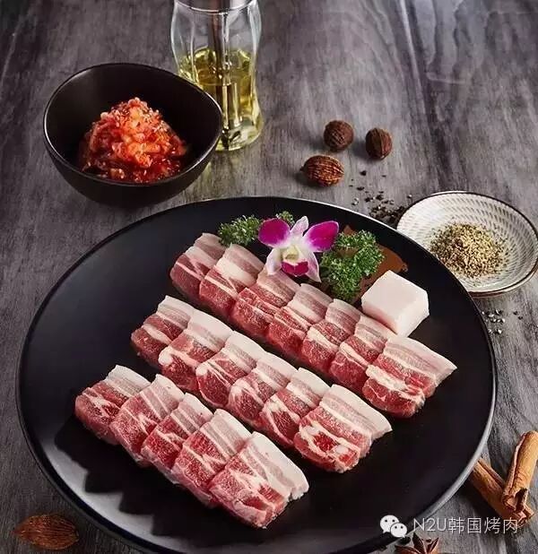 来自韩国的熨斗烤肉,n2u barbecue,入驻东百元洪城,好吃到没朋友!