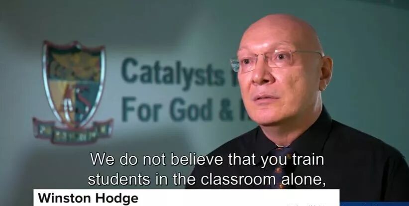 全球国际学校考试满分考生，新加坡占一半多