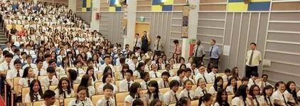 全球国际学校考试满分考生，新加坡占一半多