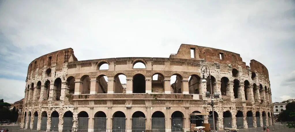 CCTV-2：去年新加坡新成立家族办公室数量翻番