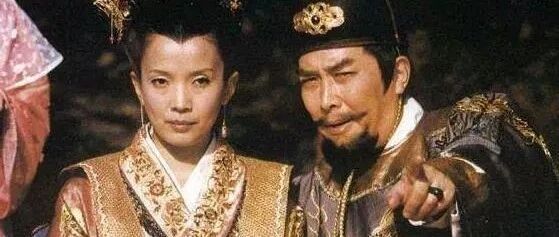 刘伯温去世前送朱元璋一筐鱼，17年后朱元璋才领悟，却悔之晚矣