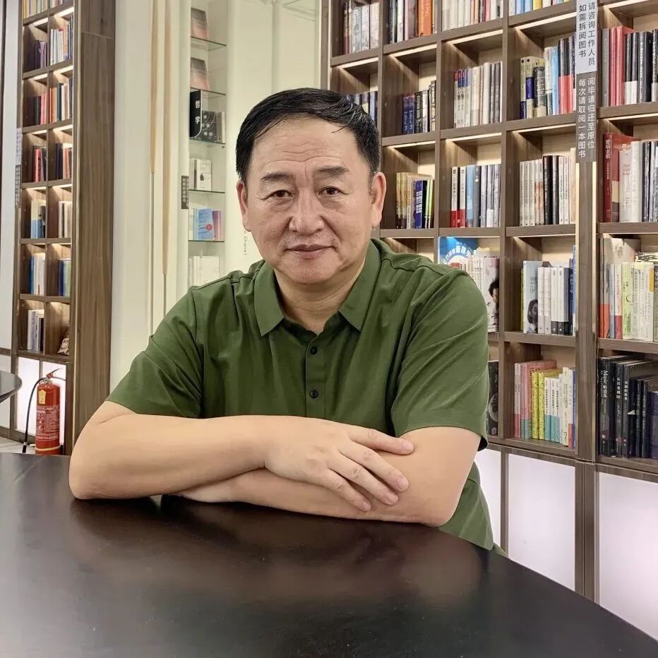 【成果推介】郁建兴/刘 荒对话：AI浪潮是文科的暮鼓还是晨钟？【浙江工商大学公共管理学院】
