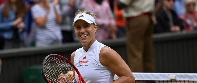 温网女单四强决出，费德会师决赛又近一步，比起捧杯的高光时刻，更喜欢他（她）们默默努力的样子