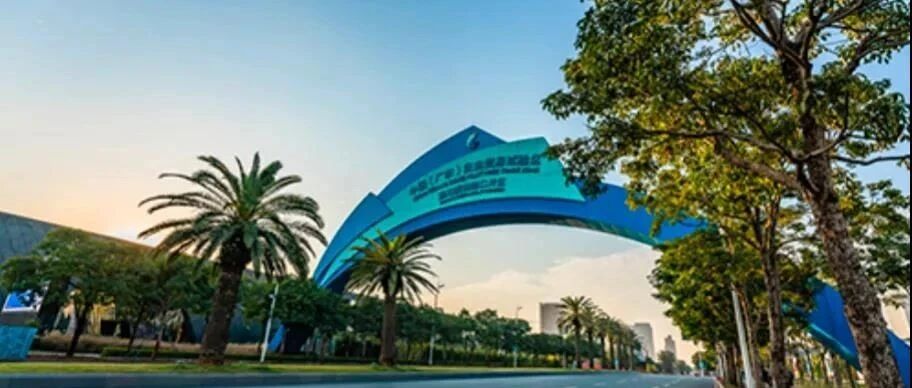 自贸区干啥的？黄奇帆：我国的开放在这些方面尚需努力！