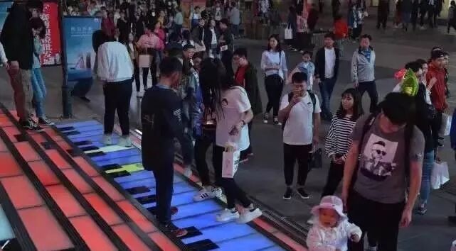 沈阳混凝土楼梯会唱歌？沈阳首个音乐楼梯，你去玩了么？|新闻资讯-沈阳顺鑫土建装饰有限公司