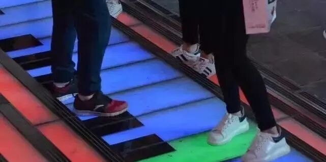 沈阳混凝土楼梯会唱歌？沈阳首个音乐楼梯，你去玩了么？|新闻资讯-沈阳顺鑫土建装饰有限公司