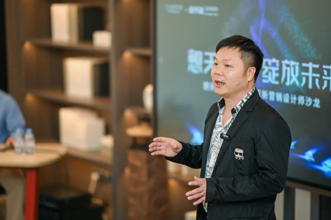 其中有南平叔设计私董荟创始人南平叔先生;共合设联合创始人成勇君