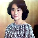 最美春晚主持，吞下300颗安眠药自杀，被抢救7天7夜，今76岁风采依旧