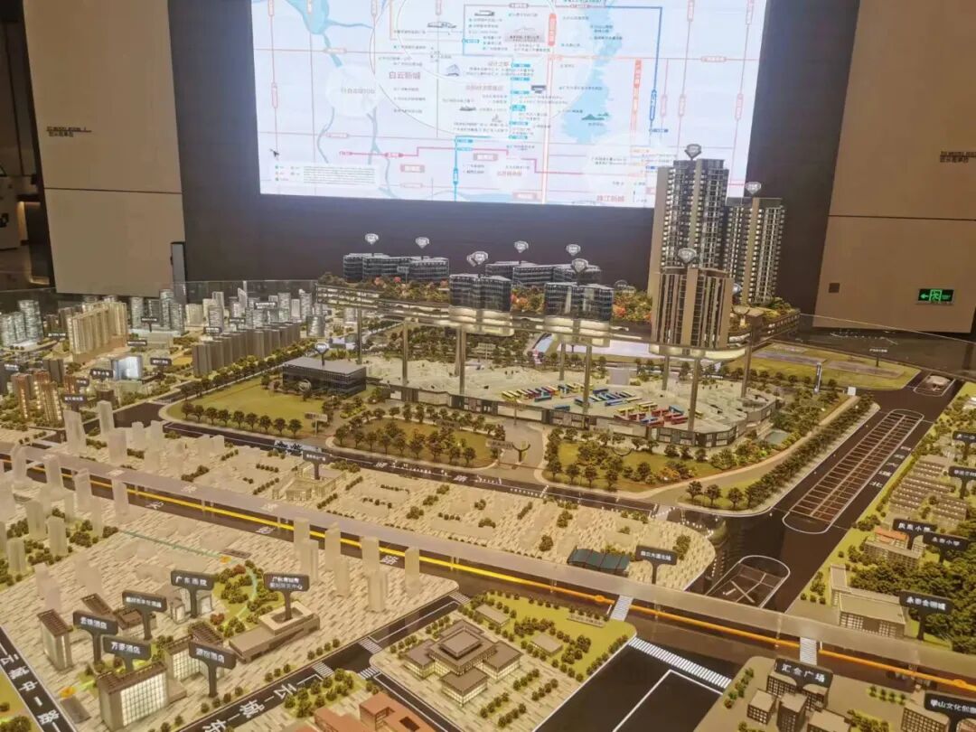 越秀公交天悦云山府约90-160㎡三*五房，十年大城配套，醇熟无忧生活！