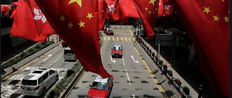 隐藏在中国三位领导人背后，这个香港女人实在是太颠覆想象了!