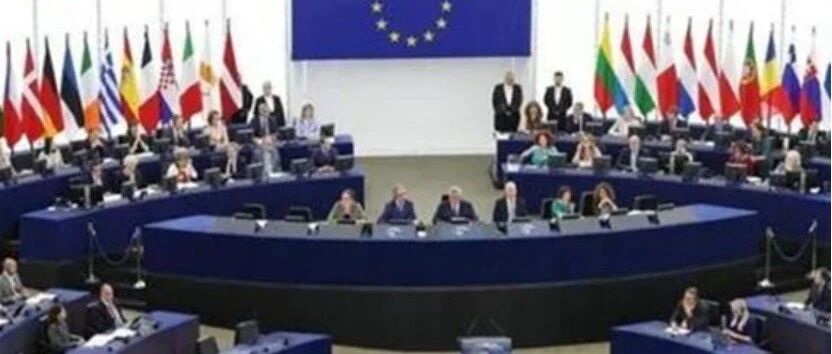 激烈交锋！这个国家为中国挡了一刀！出乎所有西方国家预料！