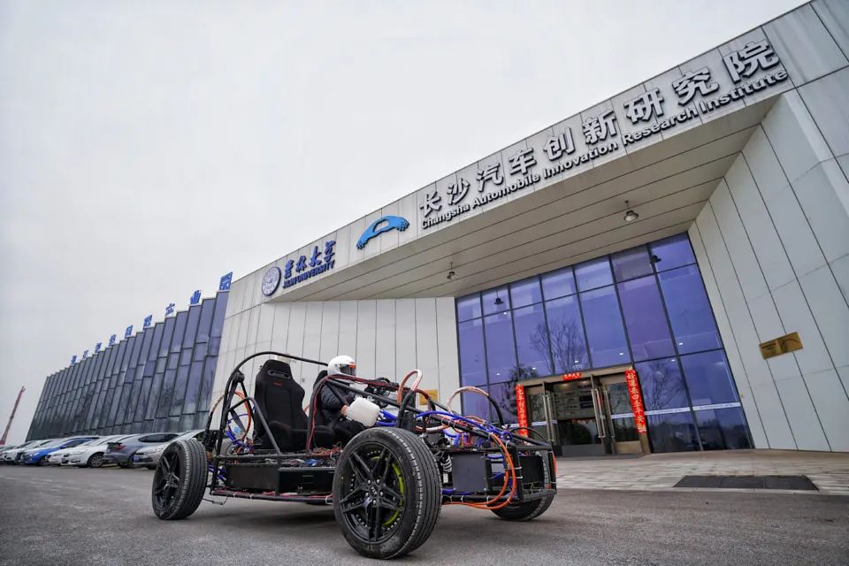 南方周末 | 杜德斌受访谈长沙全球研发中心城市建设