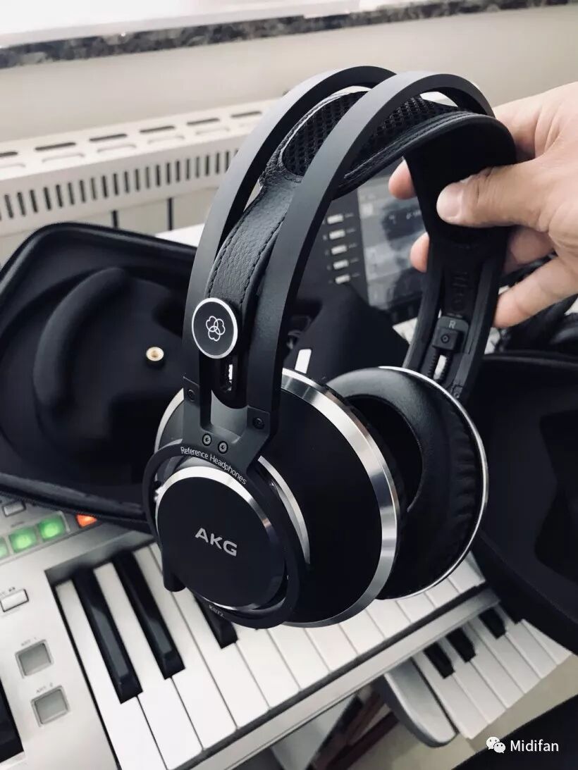 akg耳机属于什么档次_akg y50什么档次_akg耳机用什么歌曲煲耳机