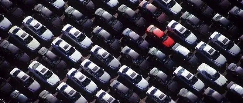 乌克兰危机阴云下的全球汽车市场：电动化提速，产业链东移