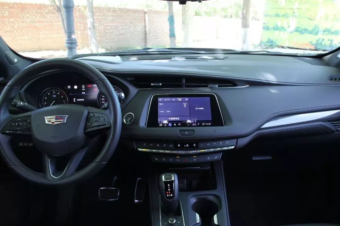 如何利用宝马的智能系统提升驾驶效率？_宝马的驾驶乐趣_宝马的驾驶感体现在哪里