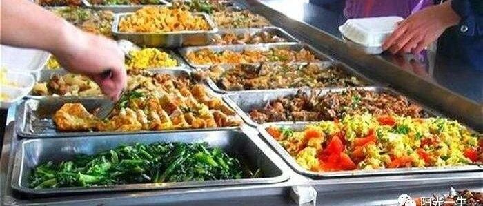 【最新】教育部印发通知，事关学生在校吃饭、费用等