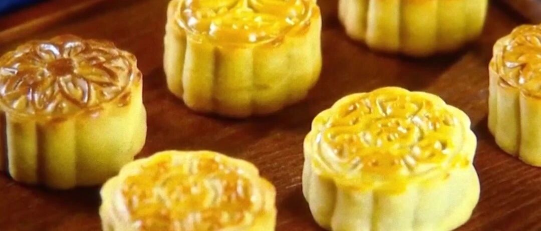 【注意】因三块月饼住进重症监护室！这几类人不宜多吃→