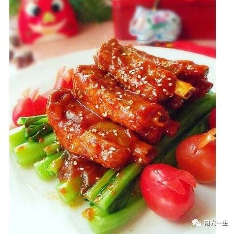 为什么排骨焯水后变得又腥又柴？看完才知道。。。