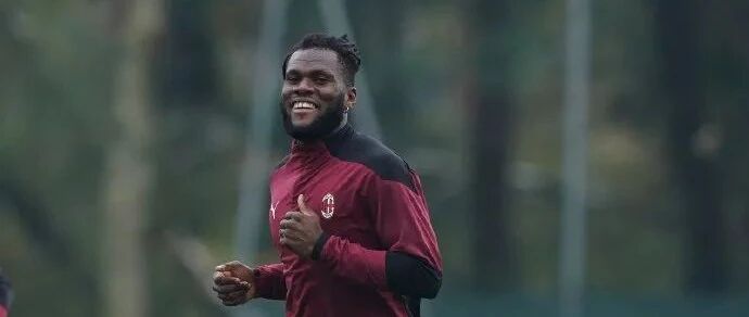 意天空丨米兰已开始小罗马和凯西的续约谈判，但两人都想要高薪