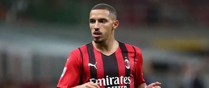 记者丨本纳塞尔已经和米兰完成续约，年薪320万欧