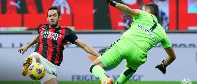 法尔克丨恰尔汗奥卢曾拒绝尤文，但有可能加盟曼联