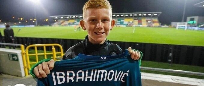 场边丨虽然没赢球，但为儿子要到了最佳礼物