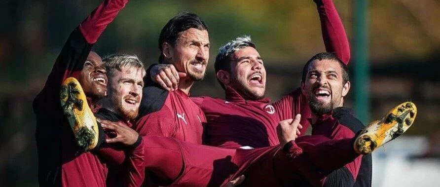 内洛丨球员们对皮奥利的无人机说“hello”