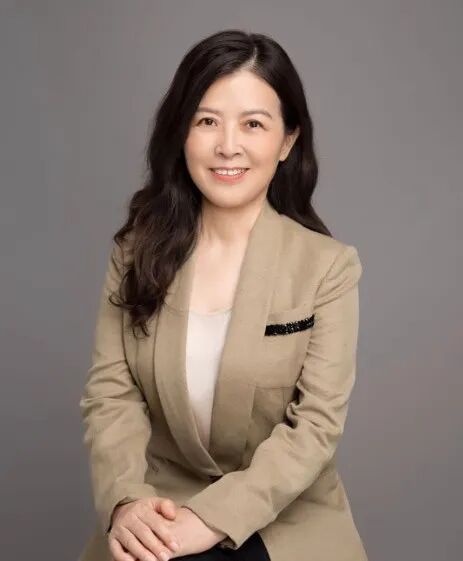 全国十佳小学校长李唯任宝安小学校长!