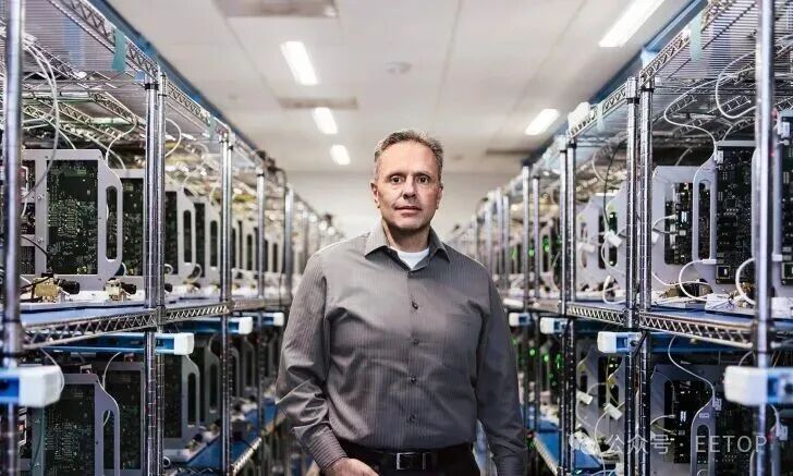 苹果硬件技术高级副总裁约翰尼·斯鲁吉希望离开公司