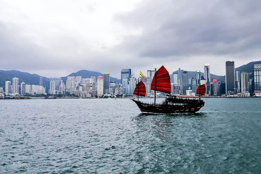 千万不要送孩子到香港上学_送小孩去香港读书要什么条件_送孩子去香港留学安全吗