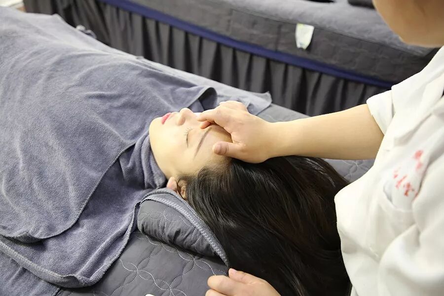 理疗熏蒸室怎么开周末来放松！按摩+古法熏蒸...⑤个项目90分钟，99元购！_https://www.jmylbn.com_新闻资讯_第23张