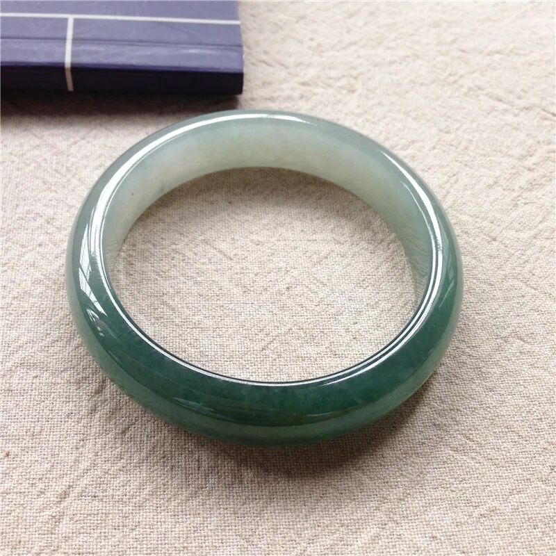 油青种翡翠怎么选看完就有答案