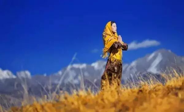 今日除夕，感恩那些帮助我的贵人！新年快乐