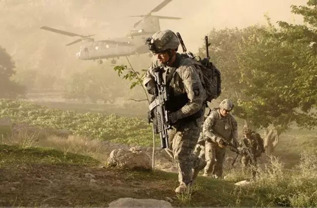 【軍武優選】美軍鼓鼓囊囊的背包裡面裝的都是什麼?