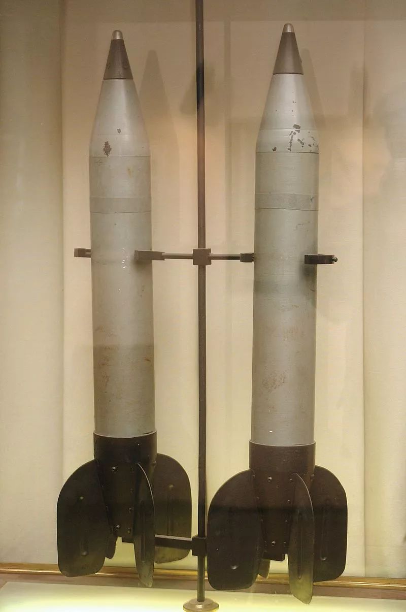 火箭弹其实是航空火箭的简称,世界上并非只有中国空军独爱火箭弹,各国